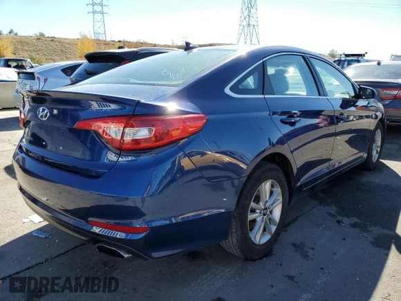✅ 2017 Hyundai Sonata SE • VIN: 5NPE24AF4HH583052 • Лот: 65630052. Опубликован ранее на Copart с пробегом 96 674 миль. Бесплатный доступ к архиву аукционных продаж из США и подробный отчёт об истории автомобиля на DreamBid. Изображение 4.