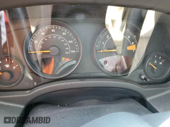 ✅ 2015 Jeep Compass Sport • VIN: 1C4NJCBB6FD120969 • Lot: 80631445. Listed on Copart with 38,895 mi. Free auction sales archive from the USA and detailed vehicle history report at DreamBid. Image 9.