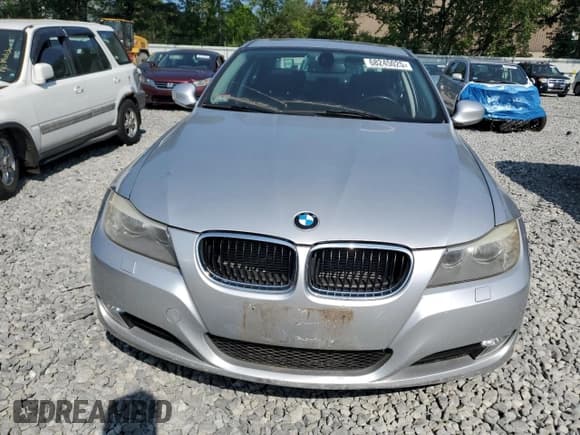 ✅ 2011 BMW 3 Series 328i xDrive • VIN: WBAPK5C57BF127127 • Lot: 68245025. Listed on Copart with 125,201 mi. Free auction sales archive from the USA and detailed vehicle history report at DreamBid. Image 5.
