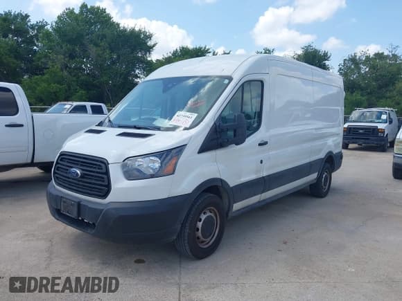 ✅ 2019 Ford Transit • VIN: 1FTBW2CM2KKB73009 • Lot: 42739561. Listed on IAAI with 144,807 mi. Free auction sales archive from the USA and detailed vehicle history report at DreamBid. Image 2.