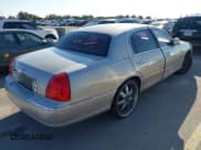 ✅ 2006 Lincoln Town Car Signature • VIN: 1LNHM81W06Y618904 • Lot: 43701569. Listed on IAAI with Not provided. Free auction sales archive from the USA and detailed vehicle history report at DreamBid. Image 4.
