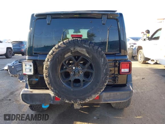 ✅ 2024 Jeep Wrangler Willys • VIN: 1C4RJXN6XRW215633 • Лот: 41861641. Опубликован ранее на IAAI с пробегом 3 927 миль. Бесплатный доступ к архиву аукционных продаж из США и подробный отчёт об истории автомобиля на DreamBid. Изображение 16.