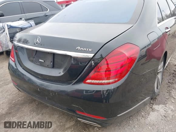 ✅ 2016 Mercedes-Benz S 550 • VIN: WDDUG8FB5GA239638 • Lot: 41945286. Listed on IAAI with 89,294 mi. Free auction sales archive from the USA and detailed vehicle history report at DreamBid. Image 20.