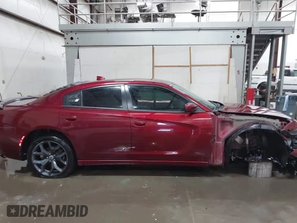 ✅ 2017 Dodge Charger R/T • VIN: 2C3CDXCTXHH557168 • Lot: 43597078. Listed on IAAI with 82,967 mi. Free auction sales archive from the USA and detailed vehicle history report at DreamBid. Image 14.