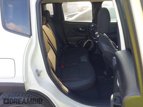 ✅ 2016 Jeep Renegade Latitude • VIN: ZACCJABT5GPD77192 • Лот: 42795562. Опубликован ранее на IAAI с пробегом 82 590 миль. Бесплатный доступ к архиву аукционных продаж из США и подробный отчёт об истории автомобиля на DreamBid. Изображение 8.