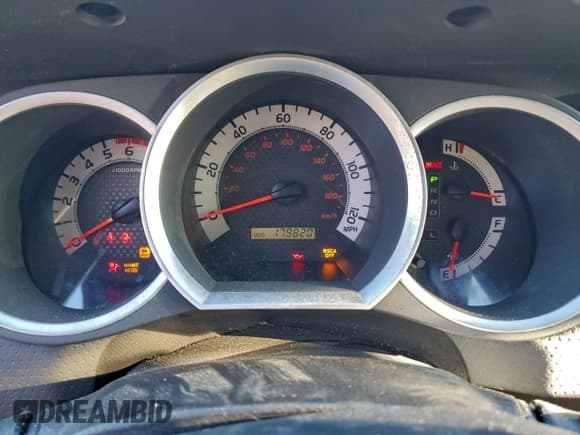 ✅ 2012 Toyota Tacoma • VIN: 5TFUU4EN4CX047111 • Lot: 96512715. Listed on Copart with 179,820 mi. Free auction sales archive from the USA and detailed vehicle history report at DreamBid. Image 9.