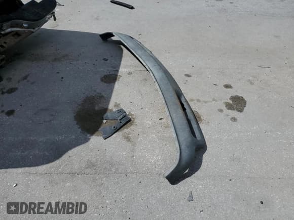 ✅ 1999 Chevrolet Silverado 1500 • VIN: 1GCEC14W1XZ145538 • Лот: 53937374. Опубликован ранее на Copart с пробегом Не указан. Бесплатный доступ к архиву аукционных продаж из США и подробный отчёт об истории автомобиля на DreamBid. Изображение 12.