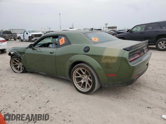 ✅ 2023 Dodge Challenger R/T Scat Pack • VIN: 2C3CDZFJ7PH586373 • Lot: 49120244. Wystawiony na Copart z przebiegiem Nie podano. Bezpłatny archiwum sprzedaży aukcyjnych z USA i szczegółowy raport historii pojazdu na DreamBid. Zdjęcie 2.
