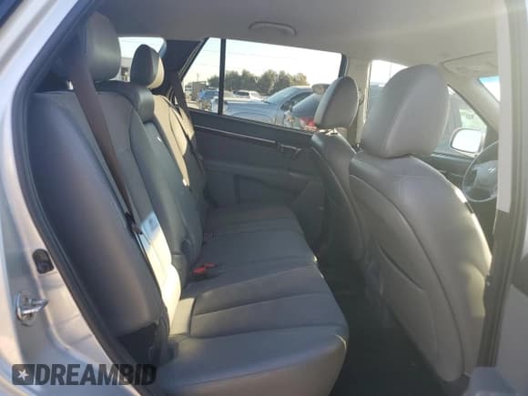 ✅ 2011 Hyundai Santa Fe SE • VIN: 5XYZH4AGXBG042112 • Lot: 84182144. Listed on Copart with 165,055 mi. Free auction sales archive from the USA and detailed vehicle history report at DreamBid. Image 11.