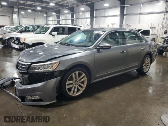 ✅ 2017 Volkswagen Passat SE • VIN: 1VWGT7A3XHC075710 • Lot: 91100665. Listed on Copart with 71,224 mi. Free auction sales archive from the USA and detailed vehicle history report at DreamBid. Image 1.