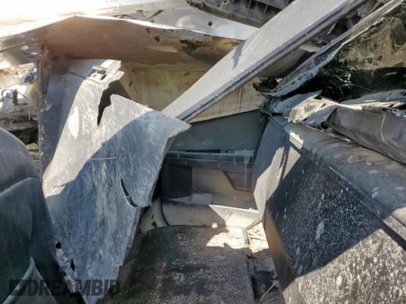 ✅ 2025 Tesla Cybertruck • VIN: 7G2CEHED4SA067482 • Lot: 65383115. Listed on Copart with Not provided. Free auction sales archive from the USA and detailed vehicle history report at DreamBid. Image 11.