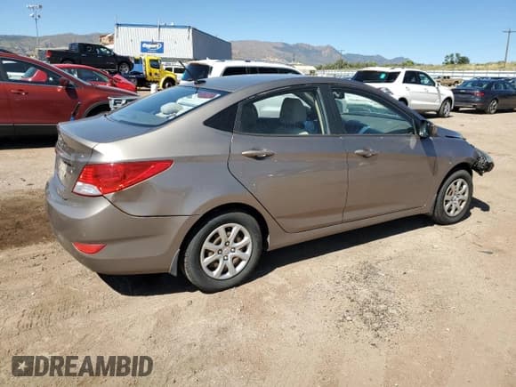✅ 2013 Hyundai Accent GLS • VIN: KMHCT4AE1DU431396 • Лот: 71986264. Опубликован ранее на Copart с пробегом 130 831 миль. Бесплатный доступ к архиву аукционных продаж из США и подробный отчёт об истории автомобиля на DreamBid. Изображение 3.