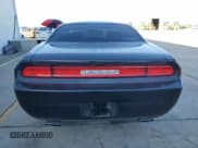 ✅ 2013 Dodge Challenger SXT • VIN: 2C3CDYAG2DH670263 • Lot: 86909704. Wystawiony na Copart z przebiegiem 121 614 mil. Bezpłatny archiwum sprzedaży aukcyjnych z USA i szczegółowy raport historii pojazdu na DreamBid. Zdjęcie 6.