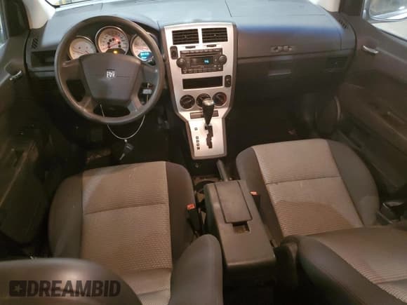 ✅ 2008 Dodge Caliber SXT • VIN: 1B3HB48B38D654958 • Лот: 43612625. Опубликован ранее на Copart с пробегом 116 576 миль. Бесплатный доступ к архиву аукционных продаж из США и подробный отчёт об истории автомобиля на DreamBid. Изображение 8.