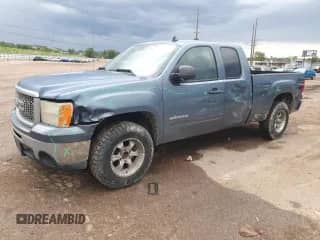 2010 GMC Sierra 1500 SLE with VIN 1GTSCVE06AZ258378, listed as a Copart auction lot 60038685 with 163,711 mi miles and Salvage title. Bid and sale history available at DreamBid. Image 1.