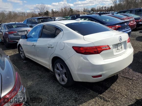 ✅ 2014 Acura ILX Premium • VIN: 19VDE1F56EE006629 • Lot: 47782235. Listed on Copart with 105,260 mi. Free auction sales archive from the USA and detailed vehicle history report at DreamBid. Image 2.