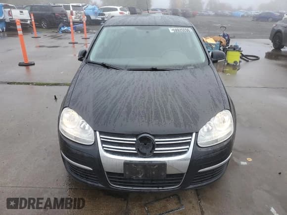 ✅ 2010 Volkswagen Jetta S • VIN: 3VWJZ7AJ9AM052166 • Lot: 90352885. Listed on Copart with 115,674 mi. Free auction sales archive from the USA and detailed vehicle history report at DreamBid. Image 5.