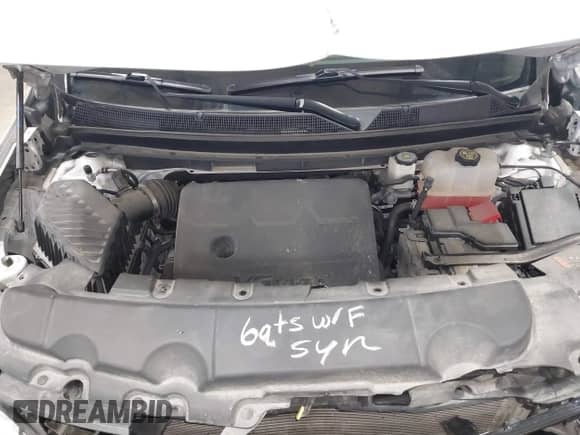 2019 Chevrolet Traverse LT Cloth z VIN 1GNEVGKW1KJ298306, wystawiony jako IAAI lot #43302460 z przebiegiem 76 785 mil mil oraz . Historia ofert i sprzedaży dostępna na DreamBid. Obrazek 10.