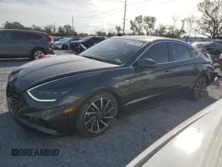 ✅ 2023 Hyundai Sonata Limited • VIN: KMHL34J29PA261946 • Лот: 91139615. Опубликован ранее на Copart с пробегом 6 080 миль. Бесплатный доступ к архиву аукционных продаж из США и подробный отчёт об истории автомобиля на DreamBid. Изображение 1.