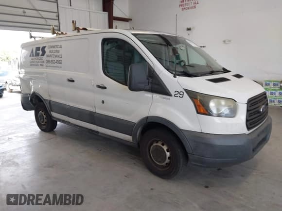 ✅ 2016 Ford Transit Cargo • VIN: 1FTYE1ZM6GKB18181 • Lot: 42951399. Wystawiony na IAAI z przebiegiem 281 890 mil. Bezpłatny archiwum sprzedaży aukcyjnych z USA i szczegółowy raport historii pojazdu na DreamBid. Zdjęcie 1.