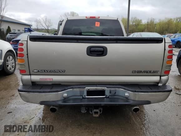 ✅ 1999 Chevrolet Silverado 1500 LS • VIN: 2GCEC19TXX1130074 • Lot: 47924044. Wystawiony na Copart z przebiegiem 293 994 mil mil. Skorzystaj z bezpłatnego archiwum sprzedaży aukcyjnych z USA i zobacz szczegółowy raport historii pojazdu na DreamBid. Zdjęcie 6.