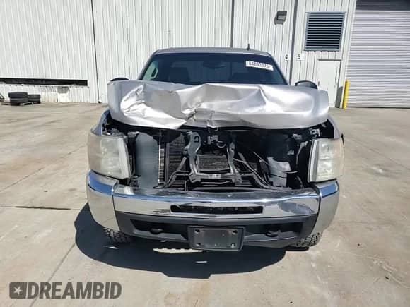 2009 Chevrolet Silverado 1500 LT z VIN 3GCEC23049G210016, wystawiony jako Copart lot #84893375 z przebiegiem 355 510 mil mil oraz Szkoda całkowita • Salvage title. Historia ofert i sprzedaży dostępna na DreamBid. Obrazek 14.
