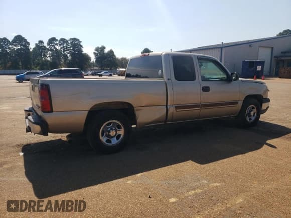 ✅ 2004 Chevrolet Silverado 1500 LS • VIN: 2GCEC19T041236173 • Лот: 75904314. Опубликован ранее на Copart с пробегом Не указан. Бесплатный доступ к архиву аукционных продаж из США и подробный отчёт об истории автомобиля на DreamBid. Изображение 3.