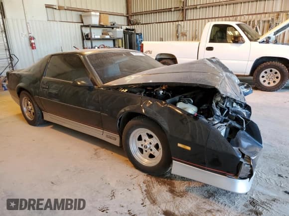 ✅ 1988 Chevrolet Camaro • VIN: 1G1FP21EXJL188062 • Lot: 43430715. Listed on Copart with 70,744 mi. Free auction sales archive from the USA and detailed vehicle history report at DreamBid. Image 4.