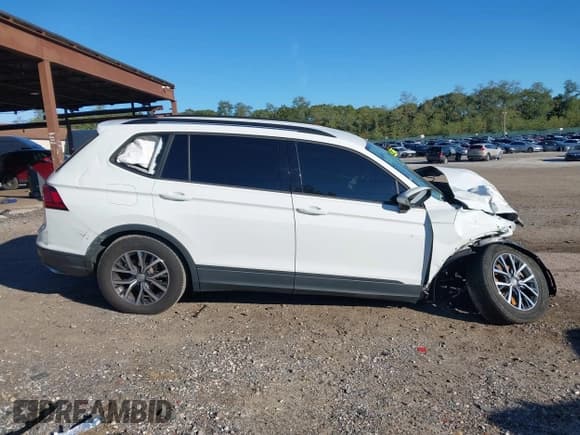 ✅ 2021 Volkswagen Tiguan S • VIN: 3VV0B7AX4MM106373 • Lot: 43431208. Listed on IAAI with 87,272 mi. Free auction sales archive from the USA and detailed vehicle history report at DreamBid. Image 14.