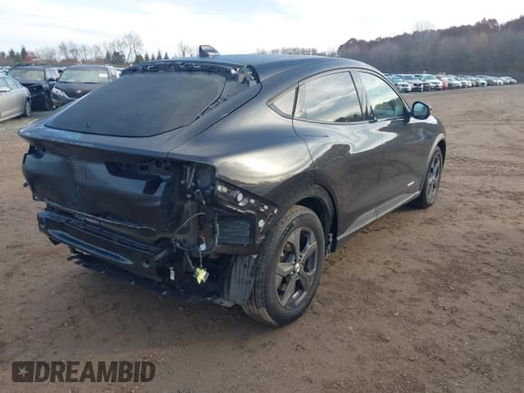 ✅ 2022 Ford Mustang Mach-E Select • VIN: 3FMTK1RM4NMA60186 • Lot: 43746024. Listed on IAAI with 21,669 mi. Free auction sales archive from the USA and detailed vehicle history report at DreamBid. Image 4.