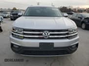 ✅ 2018 Volkswagen Atlas SE • VIN: 1V2CR2CAXJC570329 • Lot: 92214615. Wystawiony na Copart z przebiegiem 147 247 mil. Bezpłatny archiwum sprzedaży aukcyjnych z USA i szczegółowy raport historii pojazdu na DreamBid. Zdjęcie 5.