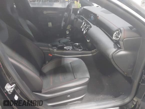 ✅ 2023 Mercedes-Benz CLA 250 • VIN: W1K5J4HB6PN414175 • Lot: 42893657. Listed on IAAI with 33,092 mi. Free auction sales archive from the USA and detailed vehicle history report at DreamBid. Image 5.