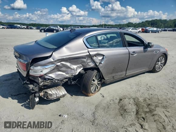 ✅ 2016 Kia K900 Luxury • VIN: KNALU4D32G6031977 • Lot: 63266265. Wystawiony na Copart z przebiegiem 155 026 mil. Bezpłatny archiwum sprzedaży aukcyjnych z USA i szczegółowy raport historii pojazdu na DreamBid. Zdjęcie 3.