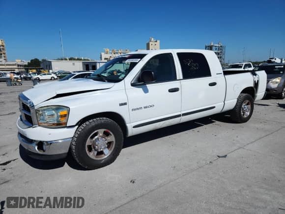 2006 Dodge 1500 SLT z VIN 3D7KR19D76G202595, wystawiony jako Copart lot #84990065 z przebiegiem 119 840 mil mil oraz Szkoda całkowita • Salvage title. Historia ofert i sprzedaży dostępna na DreamBid. Obrazek 1.