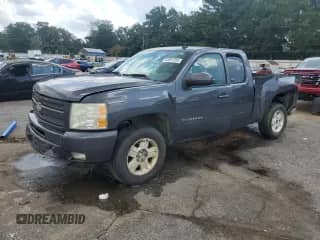 2010 Chevrolet Silverado 1500 LT с VIN 1GCSKSE34AZ249772, выставлен на аукционе Copart как лот 65561955 с пробегом 299 001 миль миль и Списание • Salvage title. История ставок и продаж доступна на DreamBid. Изображение 1.
