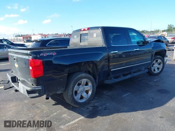 ✅ 2015 Chevrolet Silverado 1500 LTZ • VIN: 3GCUKSEC6FG125082 • Lot: 43537382. Wystawiony na IAAI z przebiegiem 206 405 mil. Bezpłatny archiwum sprzedaży aukcyjnych z USA i szczegółowy raport historii pojazdu na DreamBid. Zdjęcie 4.