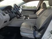 ✅ 2010 Mazda CX-9 Sport • VIN: JM3TB2MV3A0200680 • Lot: 80991195. Listed on Copart with 173,713 mi. Free auction sales archive from the USA and detailed vehicle history report at DreamBid. Image 7.