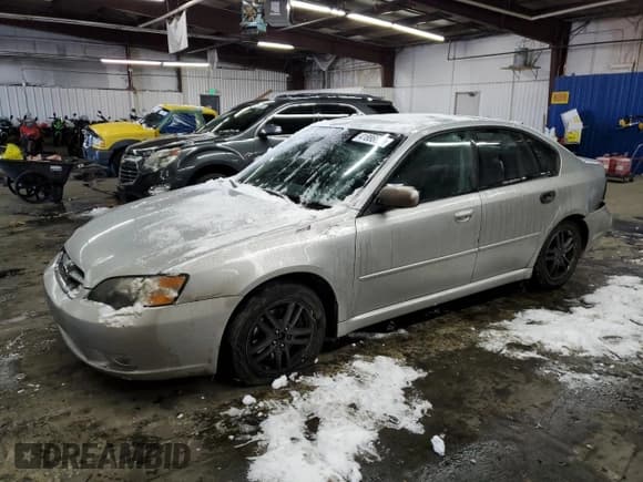 ✅ 2005 Subaru Legacy Limited • VIN: 4S3BL626657228314 • Lot: 41886825. Wystawiony na Copart z przebiegiem 227 580 mil. Bezpłatny archiwum sprzedaży aukcyjnych z USA i szczegółowy raport historii pojazdu na DreamBid. Zdjęcie 1.