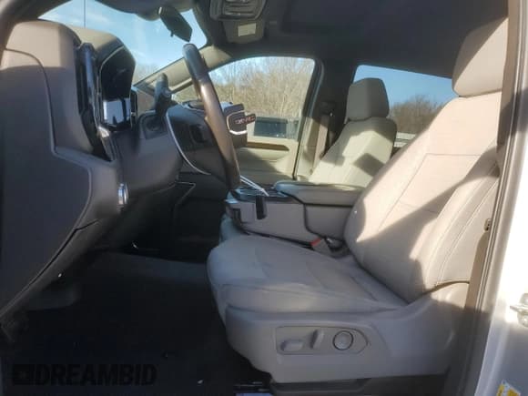 ✅ 2022 GMC Sierra 1500 SLE • VIN: 1GTUUBED7NZ557231 • Лот: 84678694. Опубликован ранее на Copart с пробегом 48 865 миль. Бесплатный доступ к архиву аукционных продаж из США и подробный отчёт об истории автомобиля на DreamBid. Изображение 7.