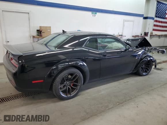 ✅ 2020 Dodge Challenger R/T Scat Pack • VIN: 2C3CDZFJ2LH125477 • Lot: 47773484. Wystawiony na Copart z przebiegiem 29 612 mil. Bezpłatny archiwum sprzedaży aukcyjnych z USA i szczegółowy raport historii pojazdu na DreamBid. Zdjęcie 3.