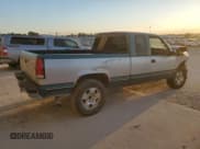 ✅ 1997 Chevrolet Silverado 1500 • VIN: 1GCEK19R9VE197820 • Лот: 84001185. Опубликован ранее на Copart с пробегом 193 957 миль. Бесплатный доступ к архиву аукционных продаж из США и подробный отчёт об истории автомобиля на DreamBid. Изображение 3.