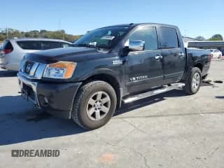✅ 2015 Nissan Titan SV • VIN: 1N6AA0EC2FN512744 • Лот: 87098095. Опубликован ранее на Copart с пробегом 152 911 миль. Бесплатный доступ к архиву аукционных продаж из США и подробный отчёт об истории автомобиля на DreamBid. Изображение 1.