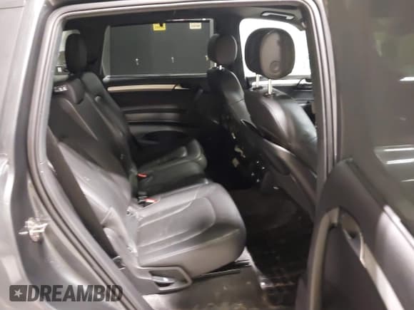 ✅ 2013 Audi Q7 S line Prestige • VIN: WA1DGAFE9DD011531 • Lot: 43893951. Wystawiony na IAAI z przebiegiem 170 243 mil. Bezpłatny archiwum sprzedaży aukcyjnych z USA i szczegółowy raport historii pojazdu na DreamBid. Zdjęcie 8.