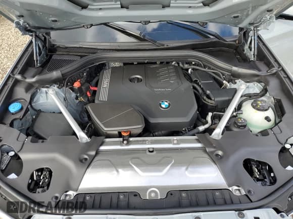 ✅ 2025 BMW X4 xDrive30i • VIN: 5UX33DT07S9150806 • Lot: 80510465. Listed on Copart with 126 mi. Free auction sales archive from the USA and detailed vehicle history report at DreamBid. Image 11.