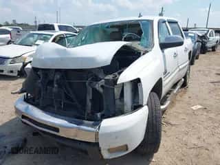 2010 Chevrolet Silverado 1500 LT z VIN 3GCRCSE09AG157526, wystawiony jako IAAI lot #43063817 z przebiegiem Nie podano mil oraz . Historia ofert i sprzedaży dostępna na DreamBid. Obrazek 6.