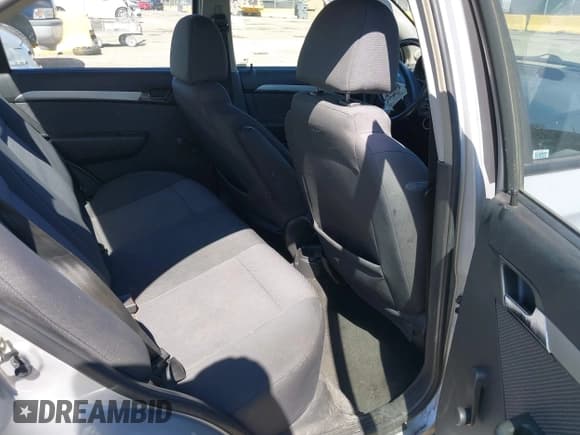 ✅ 2010 Chevrolet Aveo 1LT • VIN: KL1TD5DE6AB106518 • Lot: 42922731. Listed on IAAI with 179,166 mi. Free auction sales archive from the USA and detailed vehicle history report at DreamBid. Image 8.