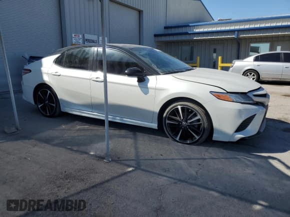 ✅ 2020 Toyota Camry XSE • VIN: 4T1K61AK0LU322076 • Lot: 52096915. Wystawiony na Copart z przebiegiem 94 436 mil. Bezpłatny archiwum sprzedaży aukcyjnych z USA i szczegółowy raport historii pojazdu na DreamBid. Zdjęcie 4.