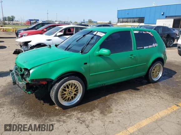 ✅ 1999 Volkswagen Golf • VIN: WVWBF31J6XW245599 • Lot: 71473934. Wystawiony na Copart z przebiegiem 223 072 mil. Bezpłatny archiwum sprzedaży aukcyjnych z USA i szczegółowy raport historii pojazdu na DreamBid. Zdjęcie 1.