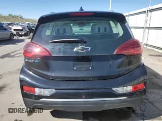 ✅ 2017 Chevrolet Bolt EV Premier • VIN: 1G1FX6S0XH4171650 • Lot: 55819524. Wystawiony na Copart z przebiegiem 99 521 mil. Bezpłatny archiwum sprzedaży aukcyjnych z USA i szczegółowy raport historii pojazdu na DreamBid. Zdjęcie 6.