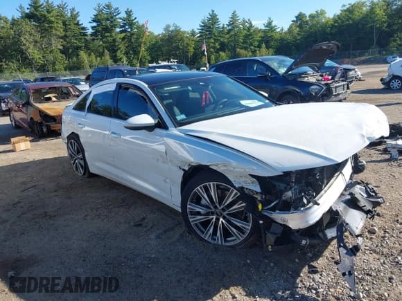 ✅ 2024 Audi A6 Premium Plus • VIN: WAUE3BF20RN038505 • Lot: 43082272. Wystawiony na IAAI z przebiegiem 13 289 mil. Bezpłatny archiwum sprzedaży aukcyjnych z USA i szczegółowy raport historii pojazdu na DreamBid. Zdjęcie 6.